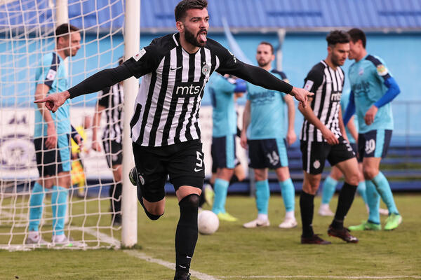 VUJAČIĆ POSLE POBEDE: Raduje me trentuna forma, nadam se da ćemo nastaviti niz