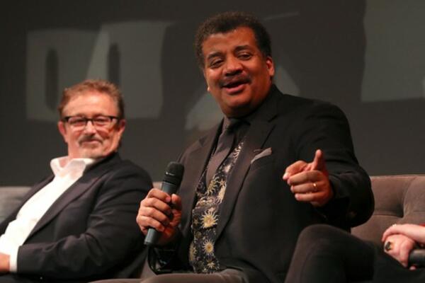 DANAS JE PRVI DAN KAD SUNCE POSEĆUJE SAZVEŽĐE OVNA... Čuveni astrofizičar UNIŠTIO astrologe i astrologiju!