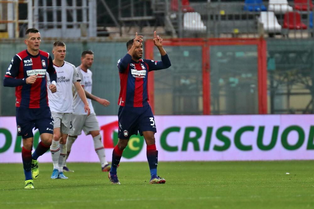 MIHINA BOLONJA IZ KECA U DVOJKU: Specija slavila protiv Kaljarija!