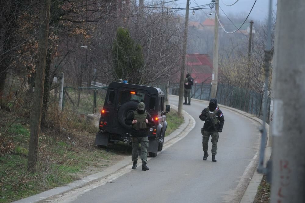 Policija čuva kuću