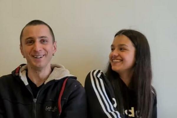 ANA KLIŠKINJIĆ (17) VIŠE NIJE NA LISTI NESTALIH OSOBA: Javila se preko JUTJUBA, ovo joj je DEČKO!