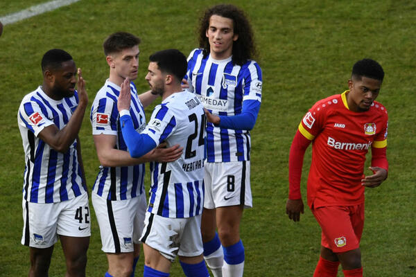 KO SE OVDE BORI ZA OPSTANAK, A KO ZA EVROPU?! Herta demolirala Bajer, Radonjiću 20 minuta! Pobeda Majnca (VIDEO)