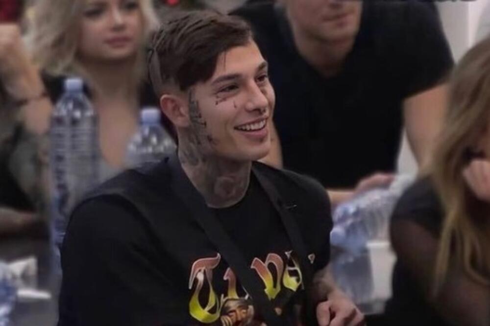 UPLAŠIO SE FRANOVE MAME?! Filip više ne preti šamarima i razbijanjem glave!