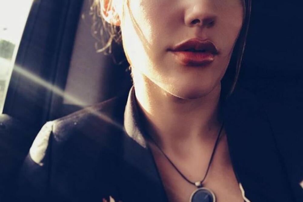 ISPLIVALA SLIKA DVOJNICE HUREM! NJENA KOPIJA, IDENTIČNE SU: Glumica se ODMAH oglasila preko Instagrama!