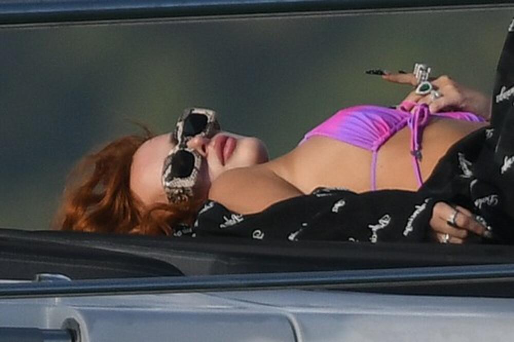 Najizazovnija glumica današnjice za kojom uzdišu MILIONI muškaraca šokirala fanove - pogledajte joj PRST! (FOTO)