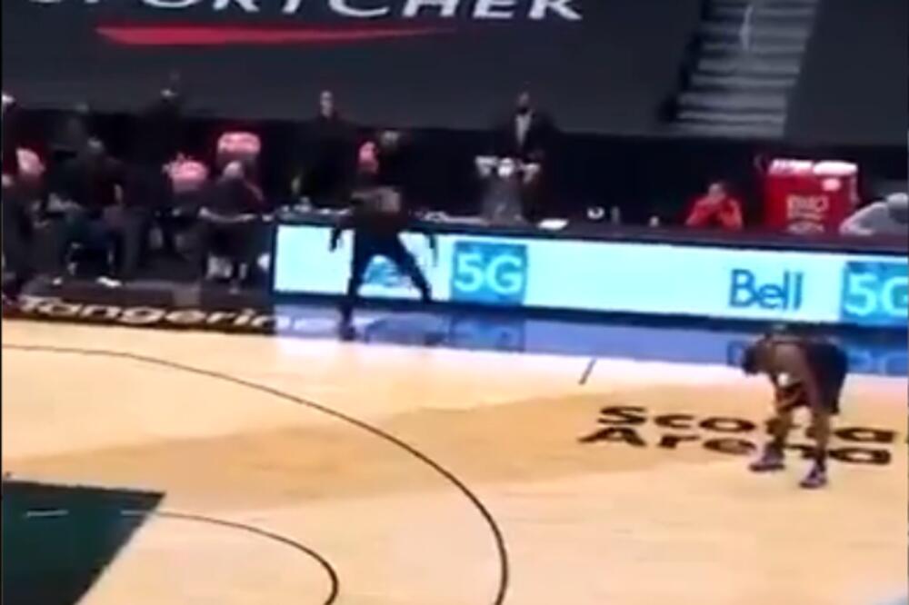 ŽESTOKO KAŽNJEN: Trener Toronta ovo nikako nije smeo da uradi! (VIDEO)