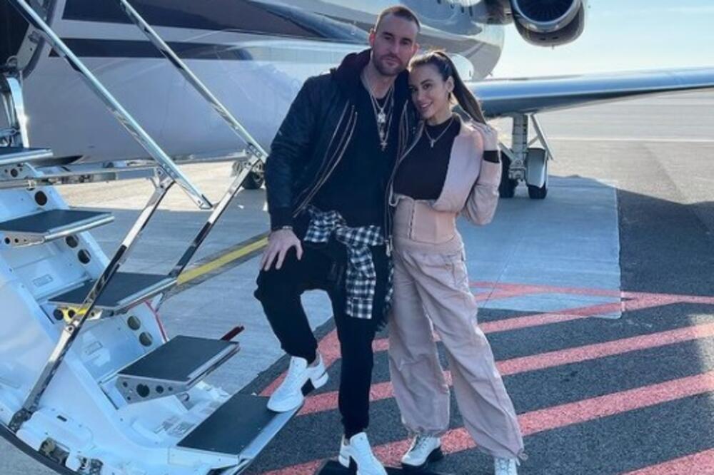 ČUVENI SVETSKI KREATOR STIGAO U BEOGRAD PRIVATNIM AVIONOM: Filip Plejn obilazi LUKS mesta, sprema se nešto veliko?