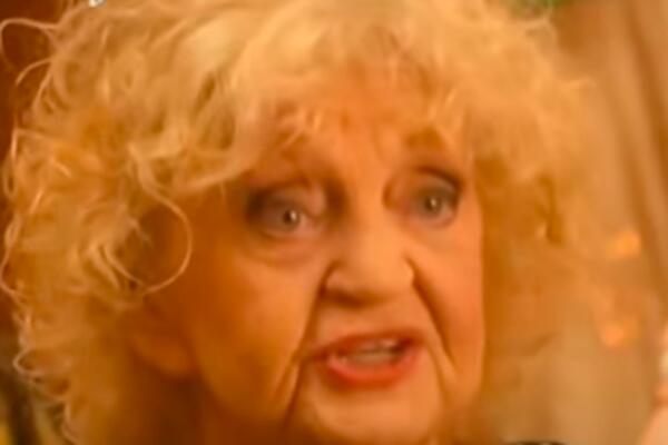 KORONA ODNELA I TANJU: Ostaće upamćena po ulogama u brojnim komedijama (VIDEO)