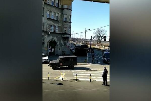 ČUME DANAS SVEDOČI! U zgradu Palate pravde doveden ozloglašeni zemunac Bajić