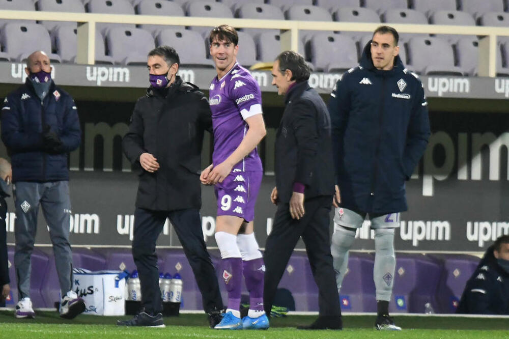 UH KAKVA LOŠA VEST ZA DUŠANA VLAHOVIĆA! Ovo nikako nije želeo da čuje dok je u reprezentaciji Srbije!