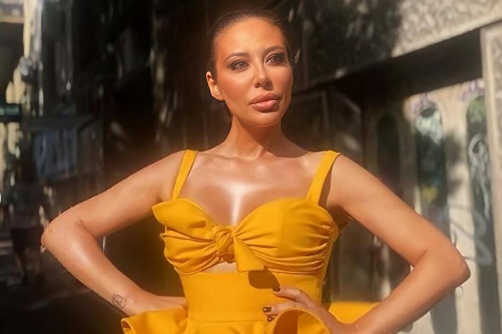 ANA NIKOLIĆ ZBUNILA JAVNOST SVOJOM OBJAVOM, PLAČE U SVOJA 4 ZIDA: Ne želi da je neko vidi, ima i JAK RAZLOG za to!