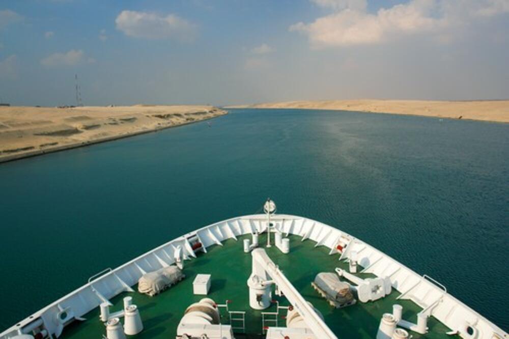 VRAĆA SE SVE: Od kad je pomeren gigantski brod situacija u Sueckom kanalu se normalizuje