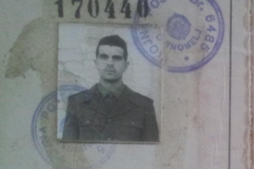 PREPOZNAJETE LI OVOG VOJNIKA? Danas je veoma poznata ličnost, a bio je lekar pri PRVOM OKLOPNOM BATALJONU (FOTO)