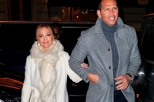 PREZGODNU DŽEJ LO PREVARIO VERENIK: Čemu mi obični da se nadamo kada ovakvu MAČKU varaju, priznao da ima LJUBAVNICU