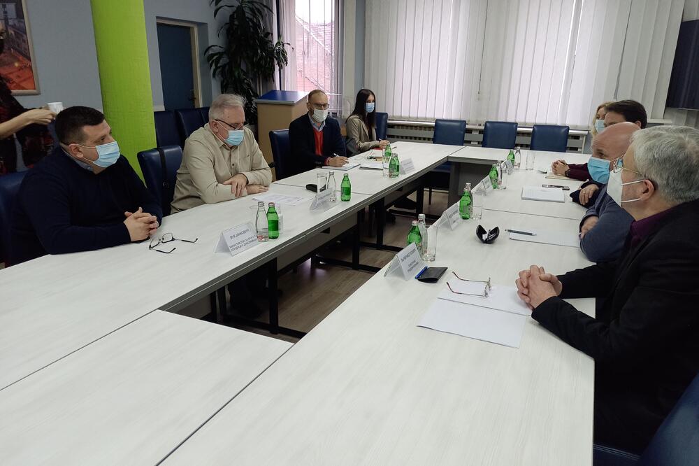 Ministar Dmitrović u radnoj poseti Loznici: Podrška „Timu za budućnost“