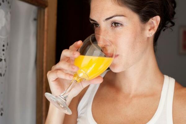 Ceđeni sok nije ZDRAV za telo kao što se misli: Ruski NUTRICIONISTA ima veoma KORISTAN SAVET i tiče se ZDRAVLJA