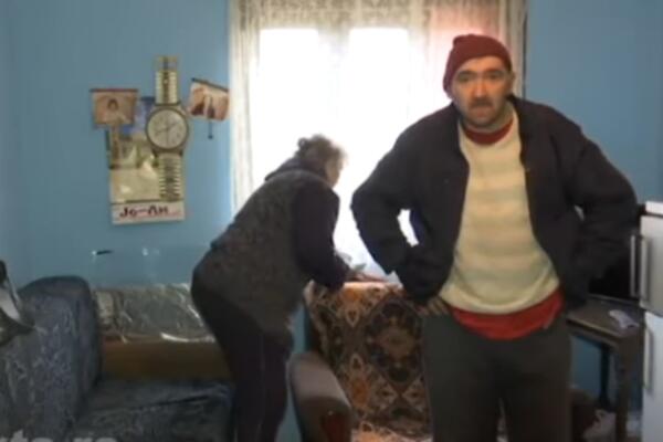 MIJA (43), HEROJ SA KOŠARA, IMA TRAUME OD RATA: Sa bolesnom majkom ŽIVI U BEDI, nemaju ZA LEKOVE! (VIDEO)