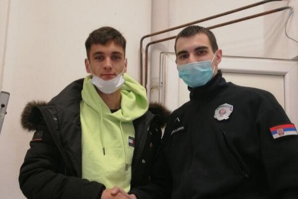 MATEJA JE IZGUBIO NOVČANIK U ZEMUNU, A ONDA SU GA POZVALI U STANICU: Taj poziv NIJE OČEKIVAO