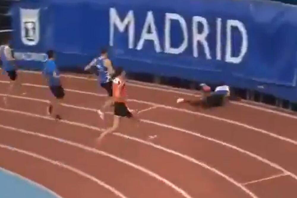 GDE NESTADE ČOVEK? POBEDIO U SPRINTU PA "PROPAO U ZEMLJU": Neverovatno komičan pad atletičara! (VIDEO)