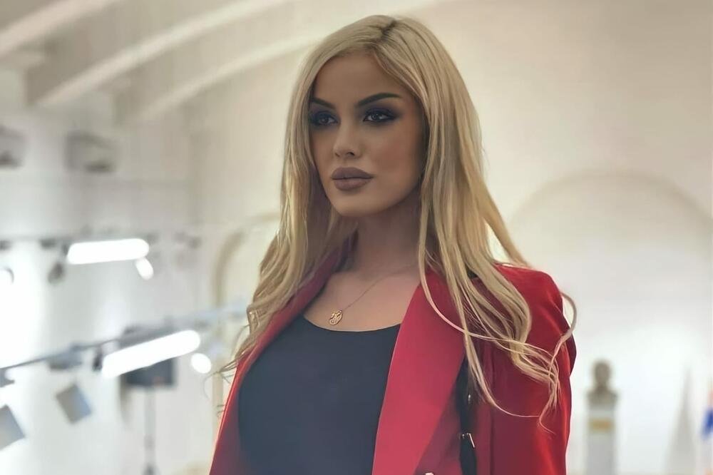 ''SLOBODAN MILOŠEVIĆ JE BIO U ISTOJ SITUACIJI KAO VOŽD KARAĐORĐE!'' Ana Grozdanović bez dlake na jeziku o DOS-u