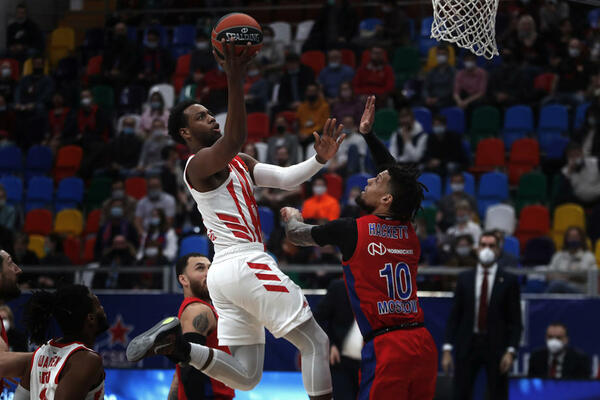 LOJD CILJA SAMO JEDAN KLUB: Redom odbija ponude, a čeka samo jedan POZIV