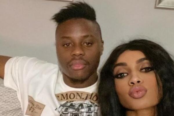 ZANOSNA DEVOJKA BIVŠEG FUDBALERA EVERTONA UHVAĆENA U PROSTITUCIJI: Nakon lude noći, opelješila klijenta!