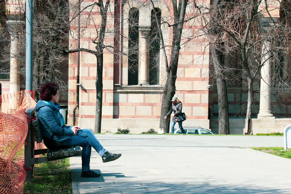 Srpkinja pozajmila 100 evra prijateljici, pa se zapanjila kad je saznala šta radi: "Sinoć ona zove, a moj muž..."