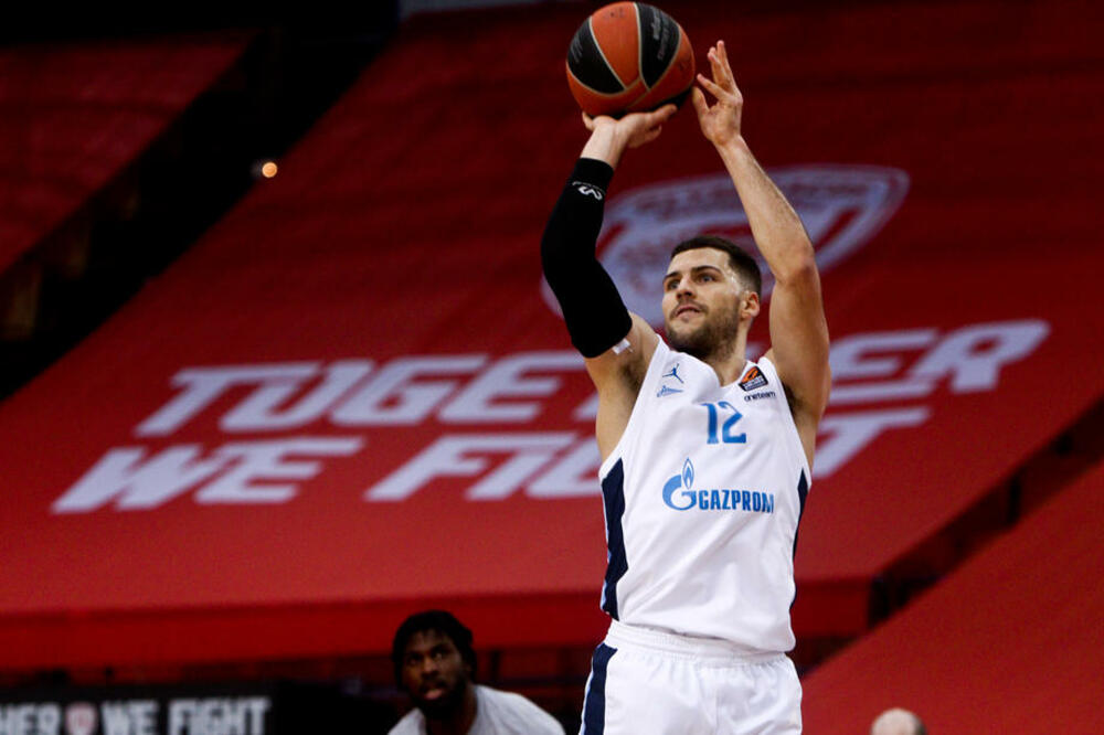 IAKO SU SE MNOGI NADALI, NIŠTA OD POVRATKA NA MALI KALEMEGDAN: Bili Beron produžio saradnju sa Zenitom!