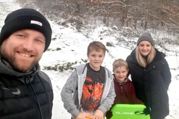 OTAC JE U SNU OSETIO DA NEŠTO NIJE U REDU SA SINOM (10): Bio je modar, a onda se DESILO ČUDO!