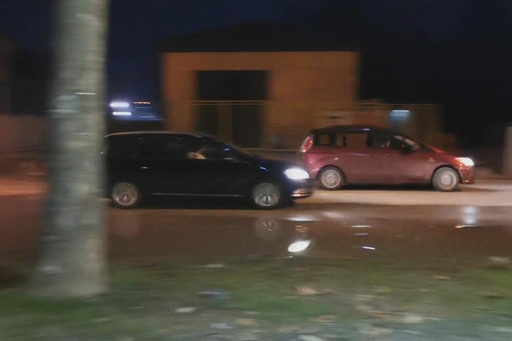 ŽURKE SU ZAMENILI OPASNIM ULIČNIM TRKAMA: Bahata vožnja po ulicama ČAČKA! (FOTO)