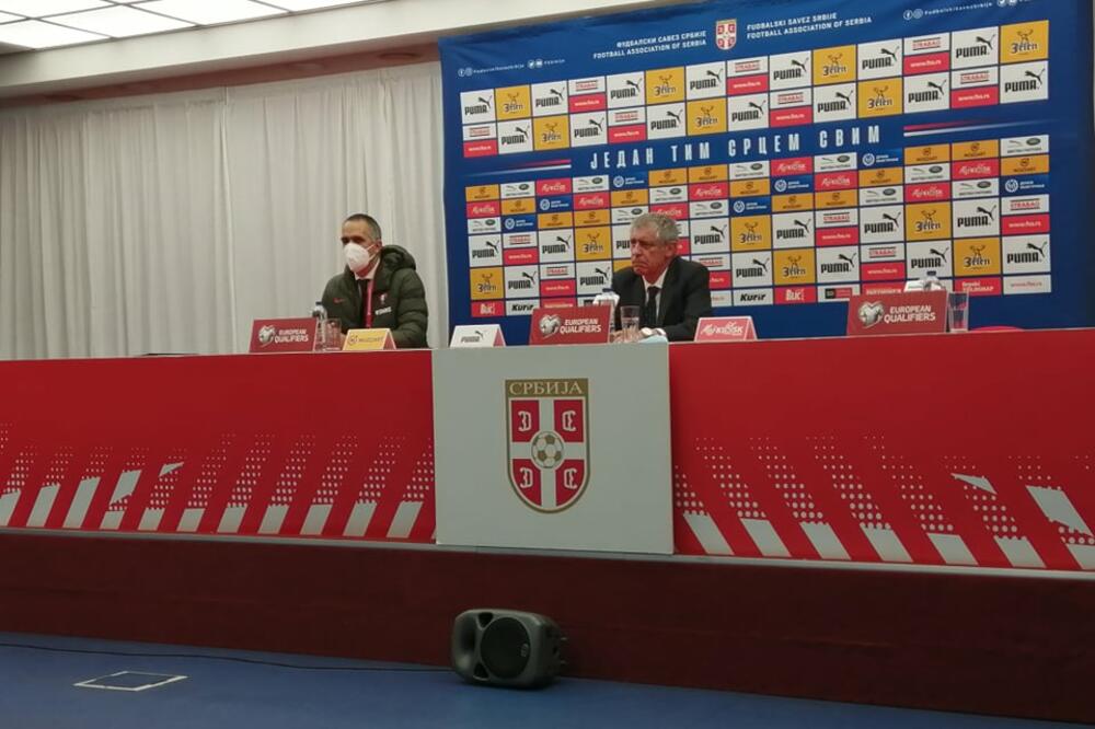 ALA GA PRETERA: Santoš pobesneo zbog poništenog gola, pa "PROCENIO" koliko je lopta bila u golu!