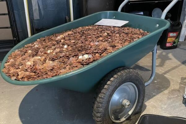 ŠEF IZ PAKLA! Isplatio je radnika na SRAMAN NAČIN, a uz to mu je poslao i GNUSNU PORUKU (FOTO)