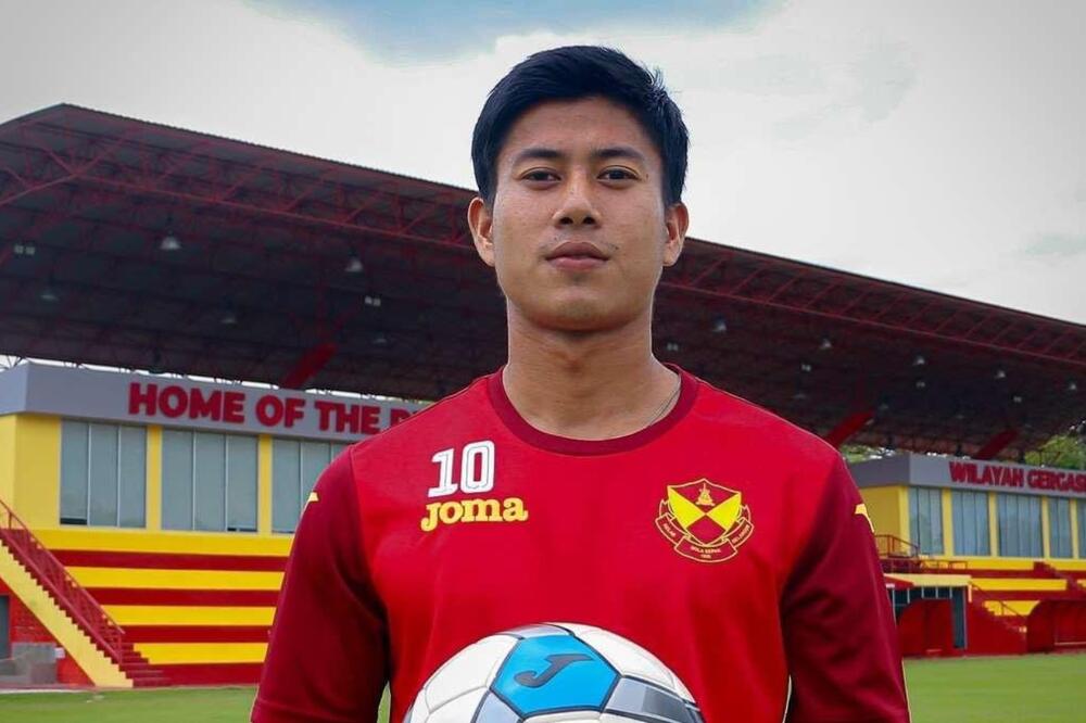 SKANDAL: Proslavio gol sa ispružena TRI PRSTA, pa suspendovan! (FOTO)