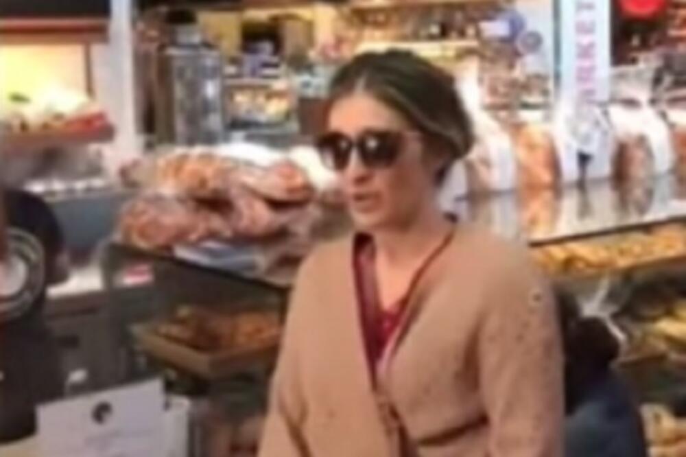 MAJKA JE SA DECOM UŠLA U PEKARU I IZAZVALA SKANDALČINU: Uradila je nešto ODVRATNO! (VIDEO)