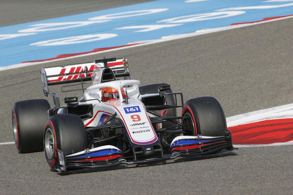 RUSKI VOZAČ ZAVRŠIO SEZONU: Poslednju trku neće voziti zbog pozitivnog testa!