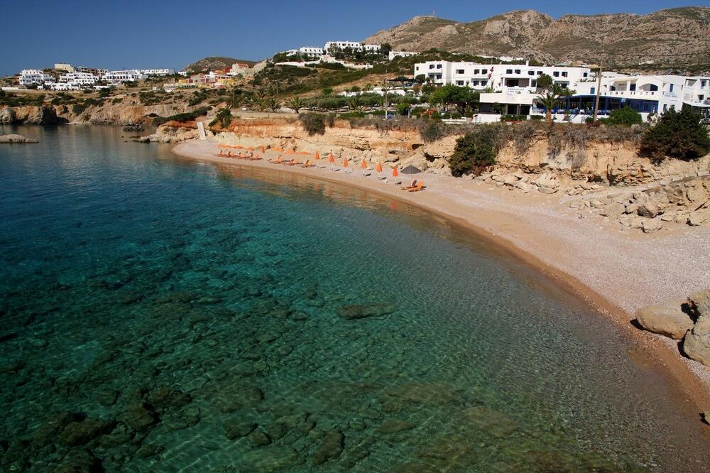 LOŠA VEST ZA SRBE KOJI DOGODINE PLANIRAJU DA IDU U GRČKU! Povećavaju se turističke TAKSE, evo koliko će IZNOSITI