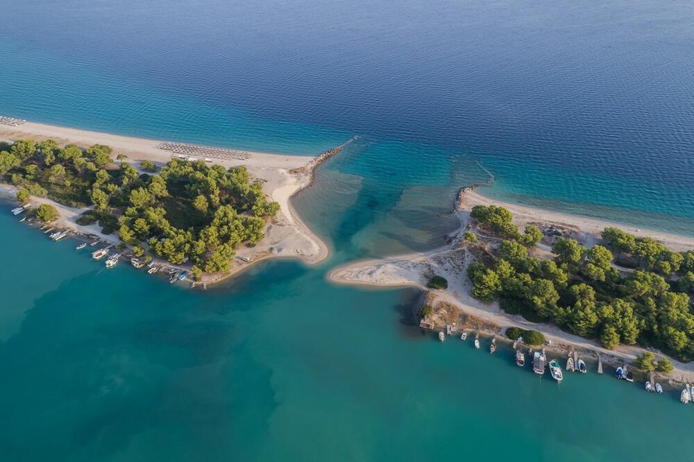 POTRAGA ZA MARTINOM UŠLA U PETI DAN: Brat opisao MUKU koju porodica PROŽIVLJAVA,drama na omiljenom letovalištu SRBA