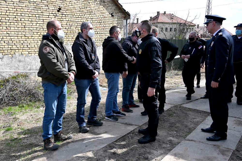 POLICIJA U SOMBORU SKLONILA OLOŠ KOJA JE TROVALA DECU! Vulin: Svako ko proda drogu našem detetu je ubica