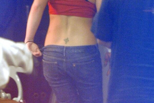 UVOD U SAMOUBISTVO!? BRIJANJE GLAVE KAO POSLEDNJI VAPAJ ZA UPOMOĆ: Psiholog otkrio razloge takvog ponašanja