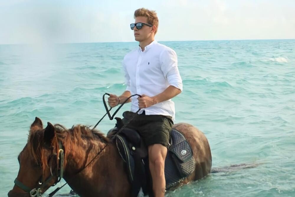 DEVOJKE ĆE POLUDETI ZA ZGODNIM SINOM DRAGANA STOJKOVIĆA PIKSIJA: Obrazovan je i harizmatičan, PONOS RODITELJA!