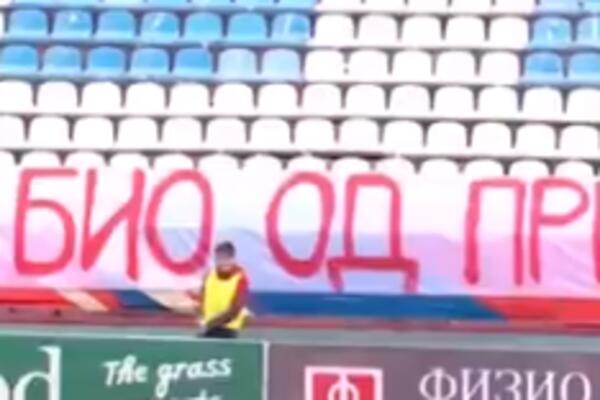 NISU GA ZABORAVILI! Delije transparentom odale počast nedavno preminulom glumcu