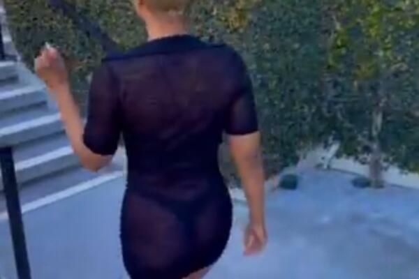 SVI SMO OBOŽAVALI KAKO PEVA TOKOM DEVEDESETIH: Ona danas ima 52 godine i ima OBLINE za ONESVEŠĆIVANJE!