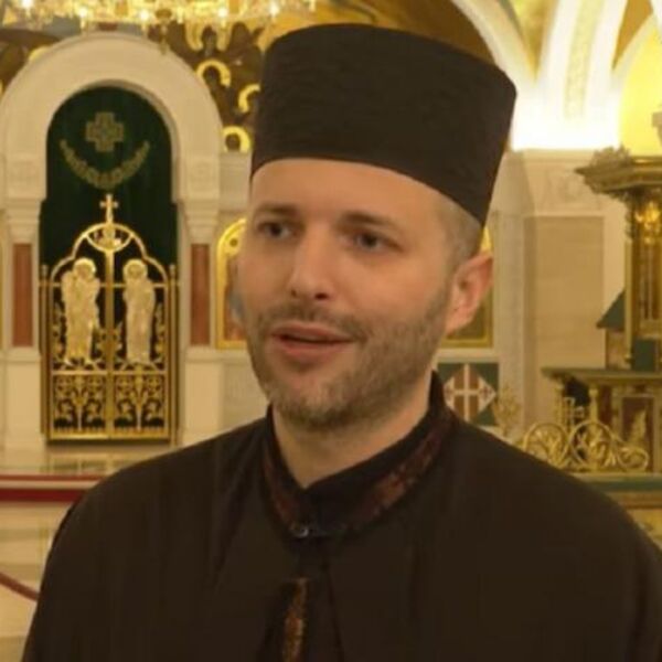 Da li je greh kititi jelku? Sveštenik Željko otkrio stvar koju vernici ne znaju: "Mi pravoslavci imamo svoj..."