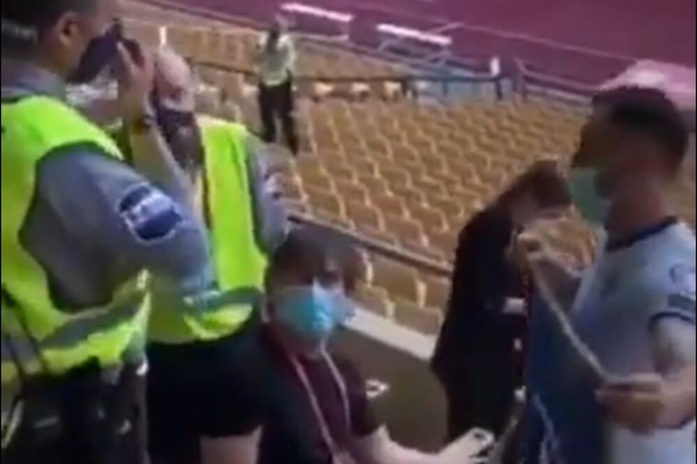 JOŠ IM SAMO DRON FALI: Delegacija Kosova unela na stadion u Sevilji zastavu, reagovalo obezbeđenje! (VIDEO)