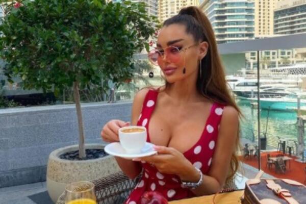 STRUK NEMA NI 5 CENTIMETARA: Ana Korać preterala sa FOTOŠOPOM, urnišu je na Tviteru ZBOG LOŠE OBRADE!