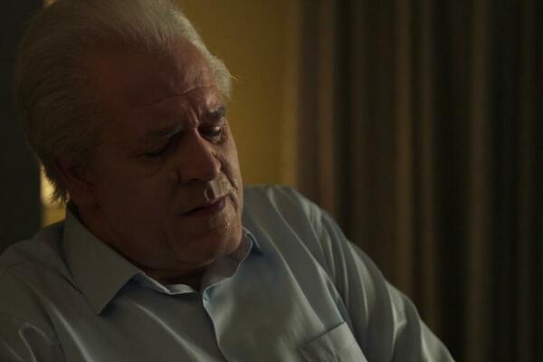 VELIKA GREŠKA U SERIJI "PORODICA": Detalj iz poslednje epizode će privući OGROMNU PAŽNJU, KAKAV PROPUST! (FOTO)