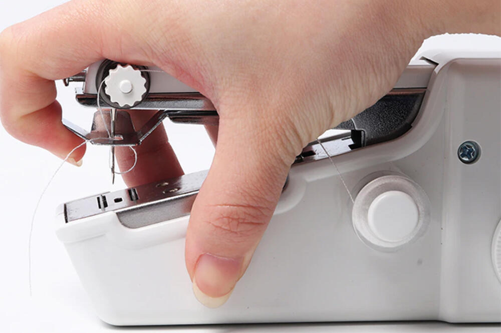 OVO NISTE ZNALI DA MOŽETE: Evo kako da SAMI ušijete garderobu – NIJE RUČNO, a NIJE ni na VELIKU MAŠINU!