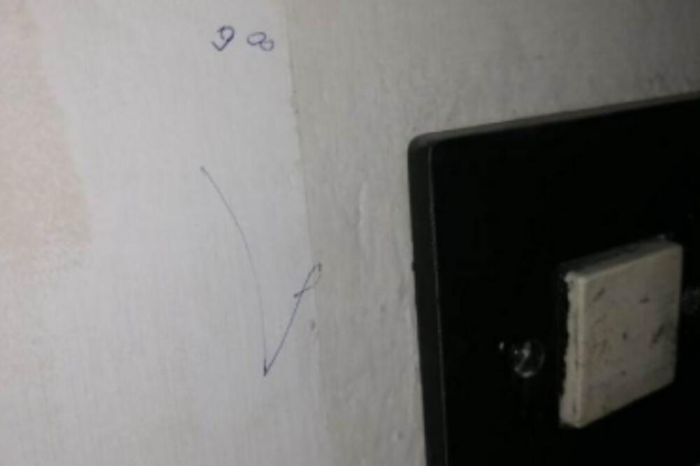 PONOVO PANIKA PO ZGRADAMA NA NOVOM BEOGRADU: Osvanule NOVE OZNAKE pored stanova, šire se po blokovima (FOTO)