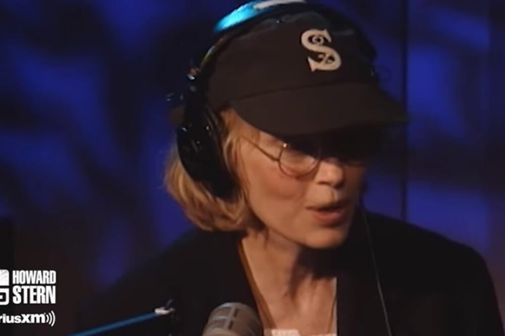 TRAGEDIJE SU JOJ OBELEŽILE ŽIVOT! ZATEKLA MUŽA SA ĆERKOM U KREVETU: Njegova SMRT je uništila!