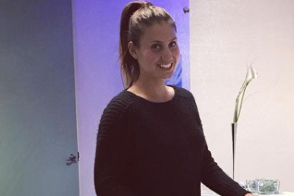 OD SRPSKE TENISERKE ZASTAJE DAH! Častila svoje fanove prelepim fotografijama (FOTO)